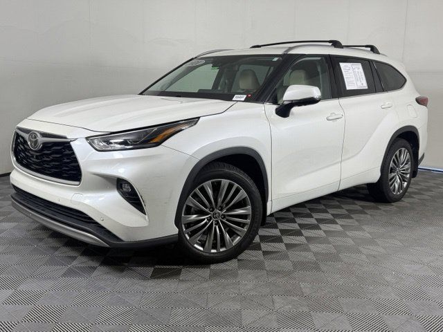 2021 Toyota Highlander Platinum AWD photo