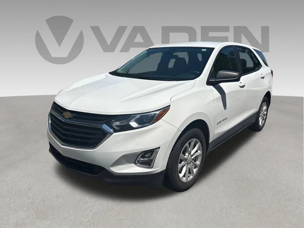 2021 Chevrolet Equinox LS FWD photo