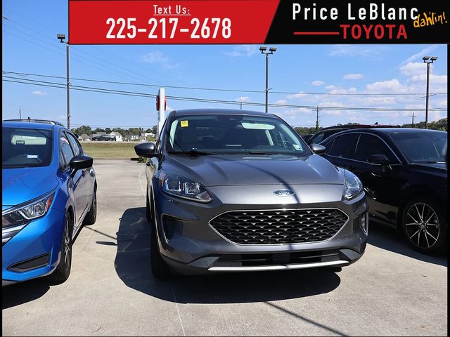 2021 Ford Escape SE FWD photo