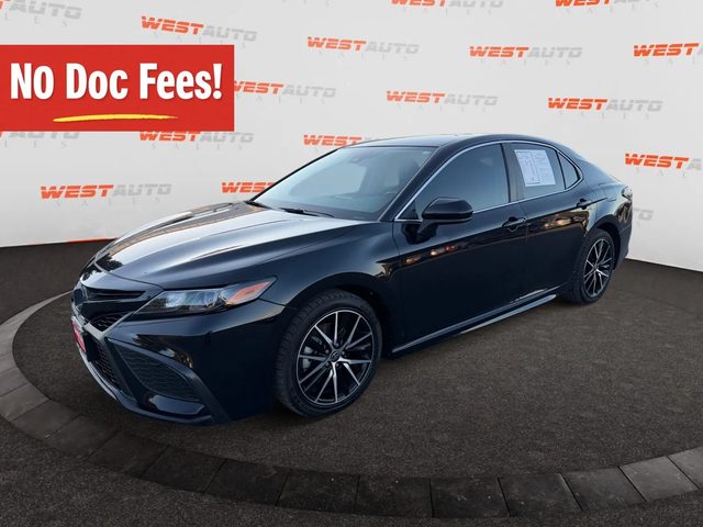 2021 Toyota Camry SE FWD photo