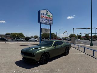 2021 Dodge Challenger SXT RWD photo