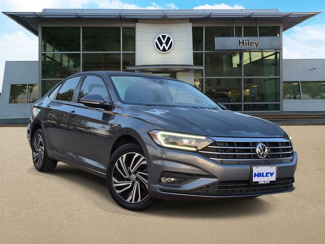 2021 Volkswagen Jetta SEL Premium FWD photo