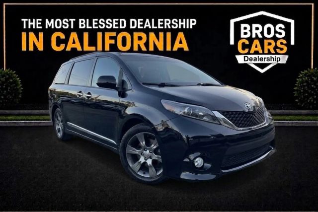 2015 Toyota Sienna SE FWD photo