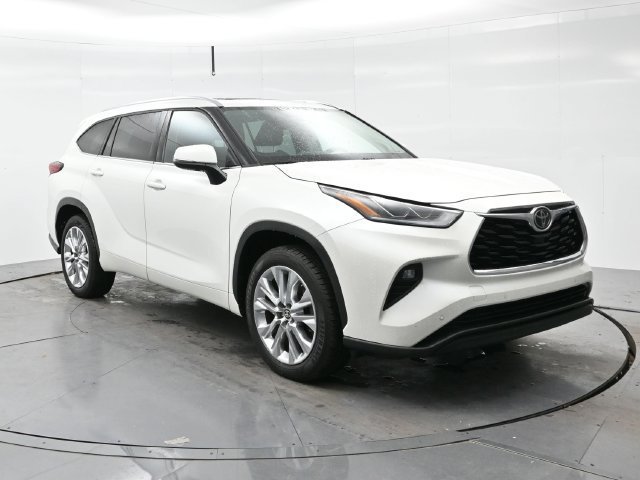 2021 Toyota Highlander Limited FWD photo