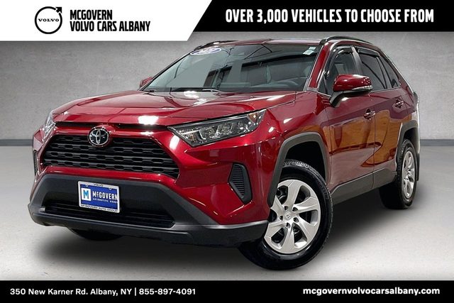 2021 Toyota RAV4 LE AWD photo