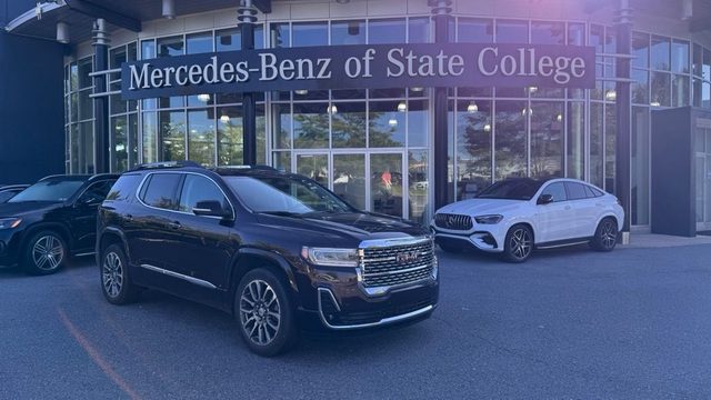 2020 GMC Acadia Denali AWD photo