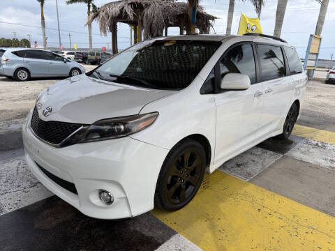 2015 Toyota Sienna SE Premium FWD photo