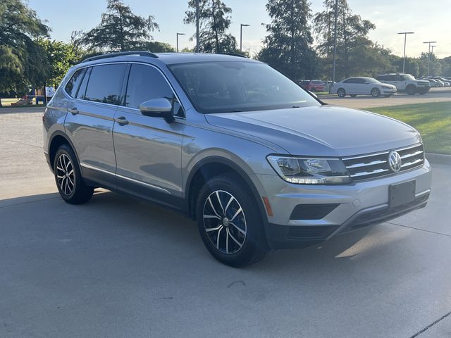 2021 Volkswagen Tiguan SE FWD photo