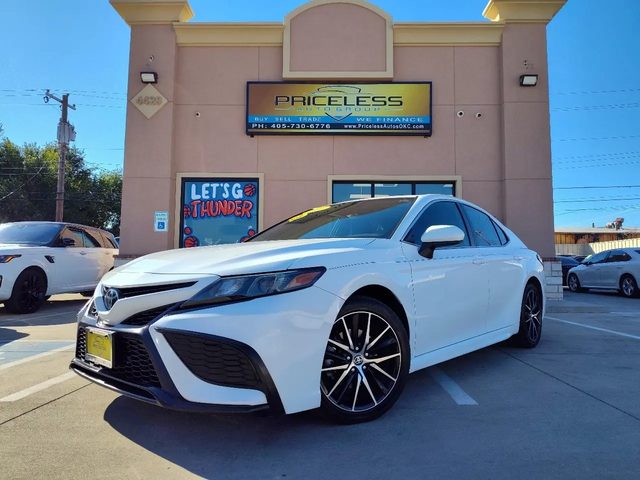 2021 Toyota Camry SE FWD photo