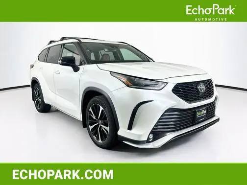 2021 Toyota Highlander XSE FWD photo