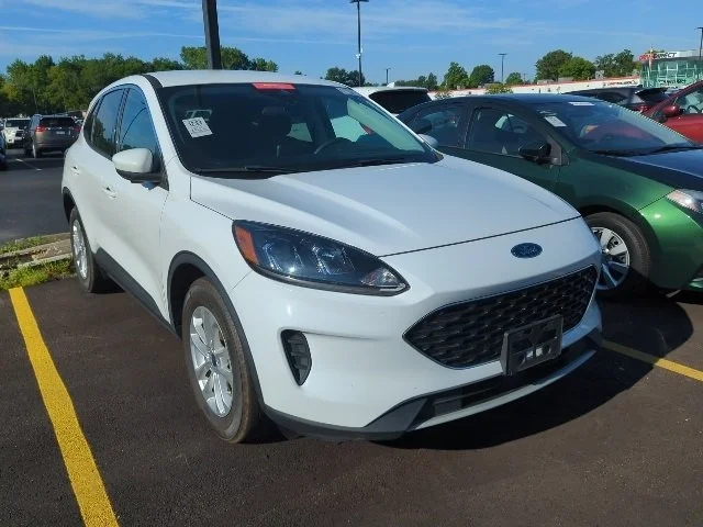 2021 Ford Escape SE FWD photo