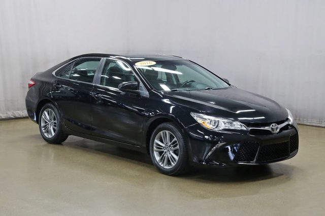 2016 Toyota Camry SE FWD photo