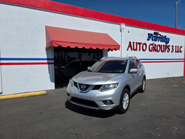 2015 Nissan Rogue SV FWD photo
