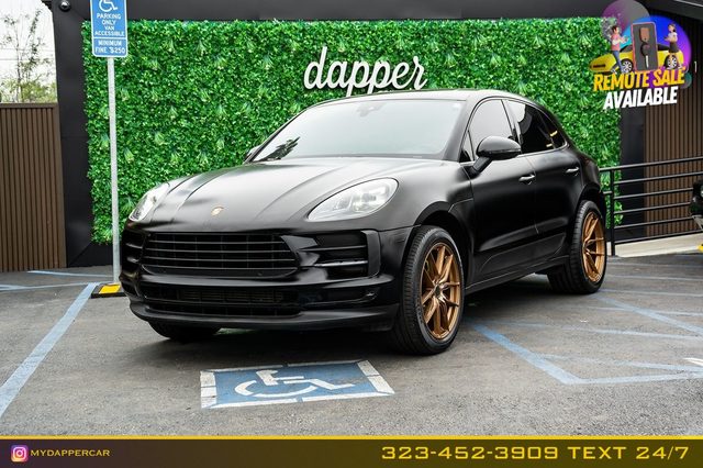 2020 Porsche Macan AWD photo