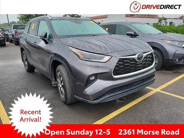 2021 Toyota Highlander XLE AWD photo