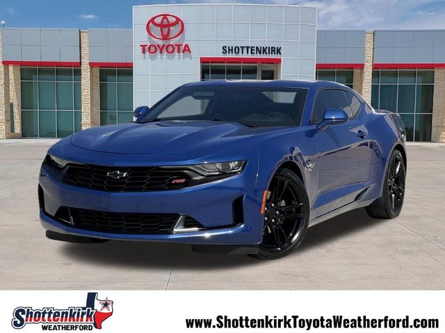 2021 Chevrolet Camaro 1LT RWD photo