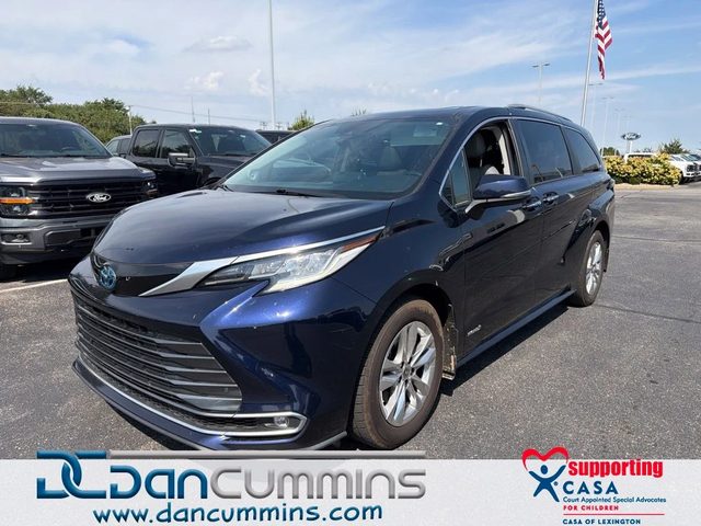 2021 Toyota Sienna Limited FWD photo