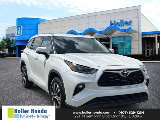 2021 Toyota Highlander XLE FWD photo