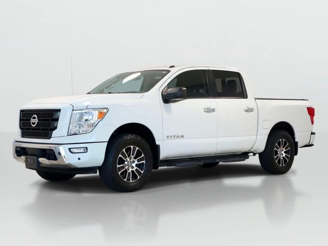 2021 Nissan Titan SV 4WD photo