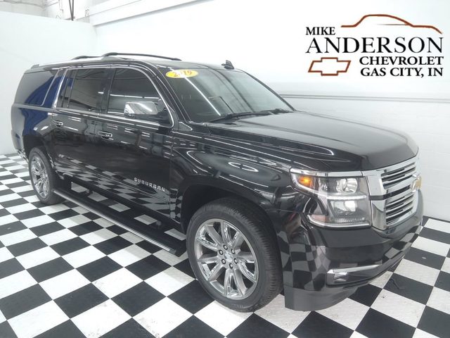 2019 Chevrolet Suburban Premier 4WD photo