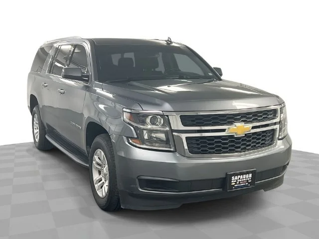 2019 Chevrolet Suburban LT 4WD photo