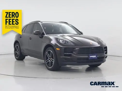 2021 Porsche Macan  AWD photo