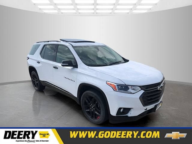 2021 Chevrolet Traverse Premier AWD photo
