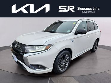 2021 Mitsubishi Outlander LE 4WD photo