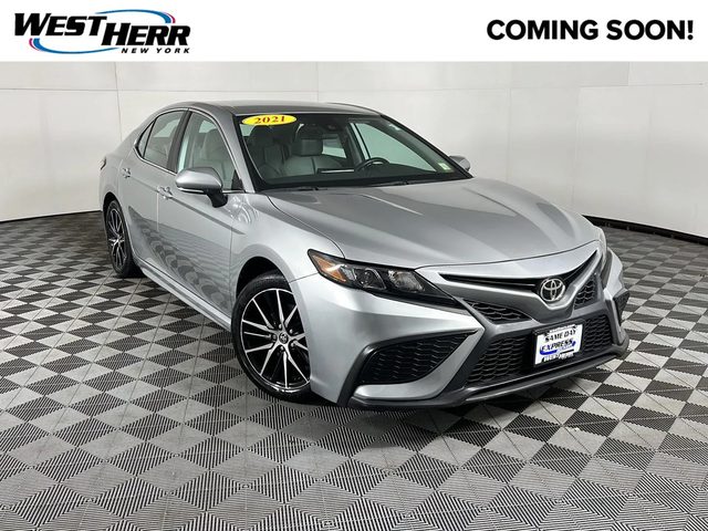 2021 Toyota Camry SE AWD photo