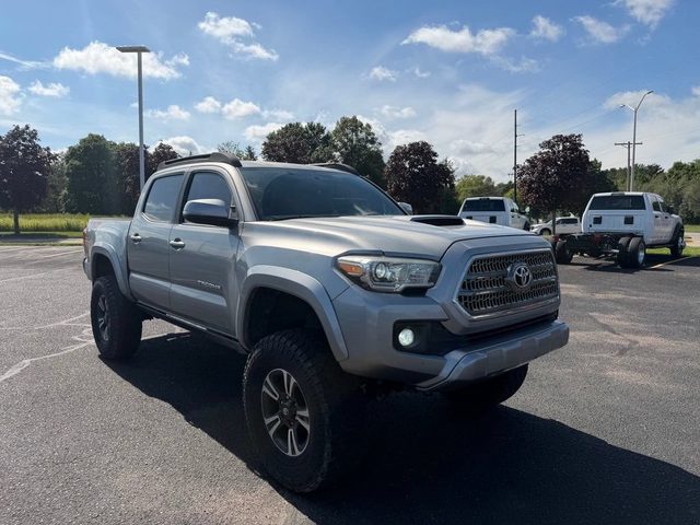 2017 Toyota Tacoma TRD Sport 4WD photo