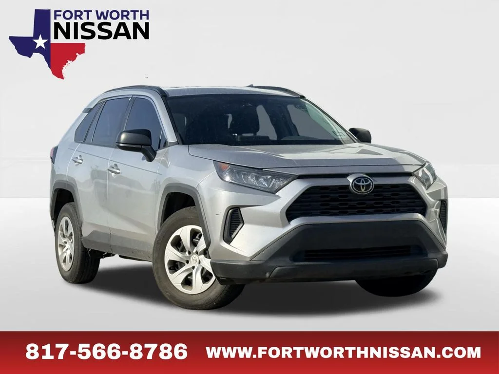 2021 Toyota RAV4 LE AWD photo