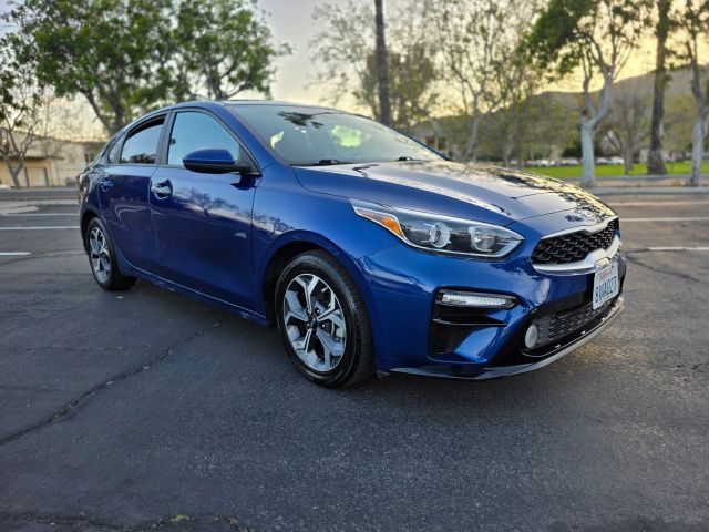 2021 Kia Forte LXS FWD photo