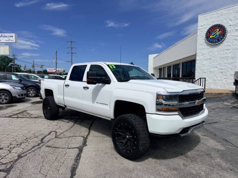 2017 Chevrolet Silverado 1500 Work Truck 4WD photo