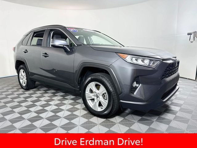 2021 Toyota RAV4 XLE FWD photo