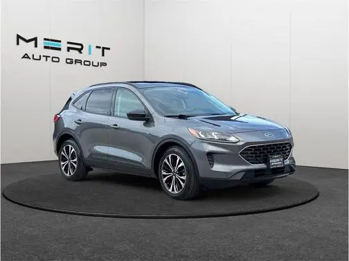 2021 Ford Escape SE FWD photo