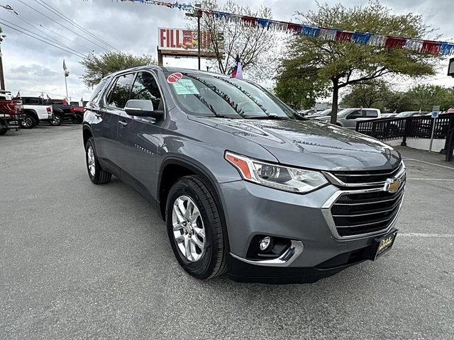 2021 Chevrolet Traverse LT Cloth AWD photo