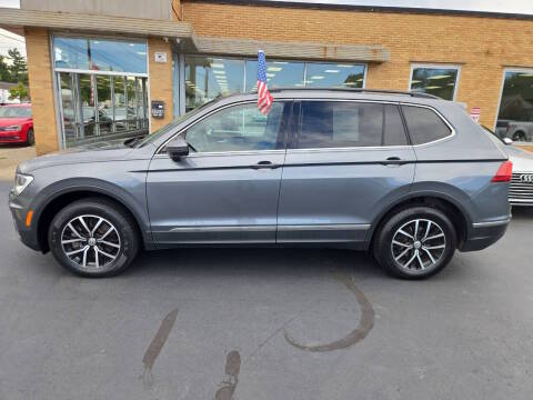 2021 Volkswagen Tiguan SE FWD photo