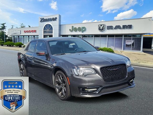 2021 Chrysler 300 300S RWD photo