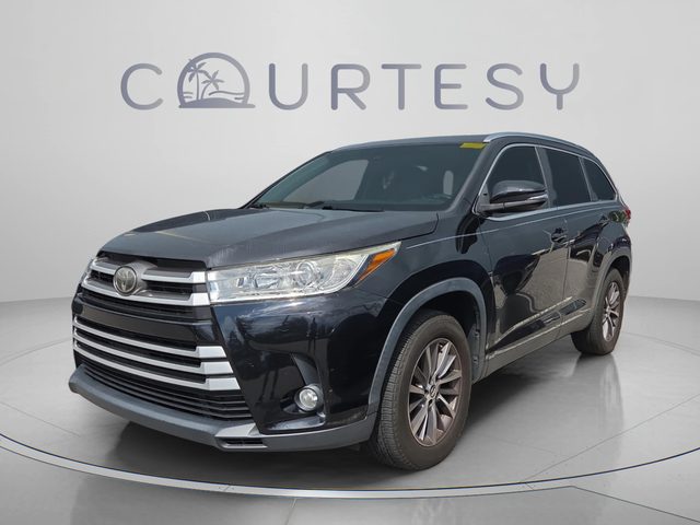 2019 Toyota Highlander XLE FWD photo