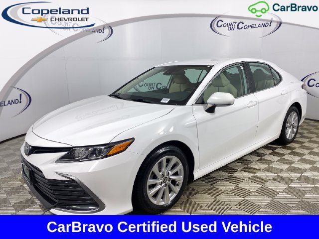 2021 Toyota Camry LE FWD photo