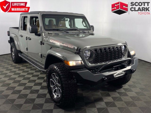 2021 Jeep Gladiator Overland 4WD photo