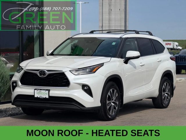2021 Toyota Highlander XLE AWD photo