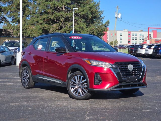 2021 Nissan Kicks SR FWD photo
