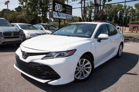 2021 Toyota Camry LE FWD photo