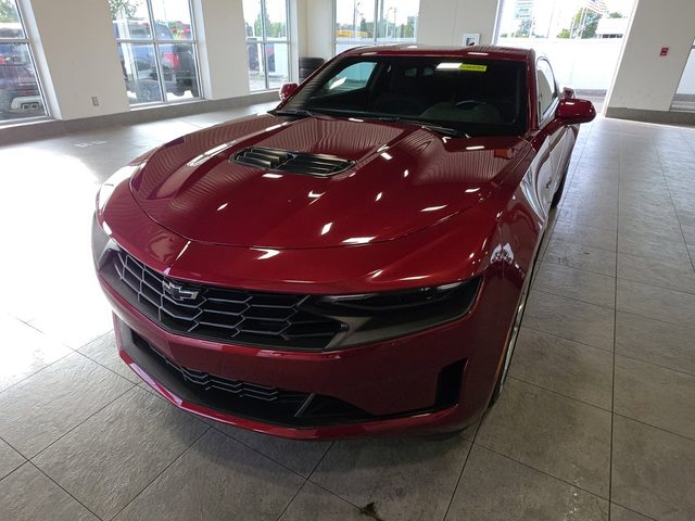 2021 Chevrolet Camaro LT1 RWD photo