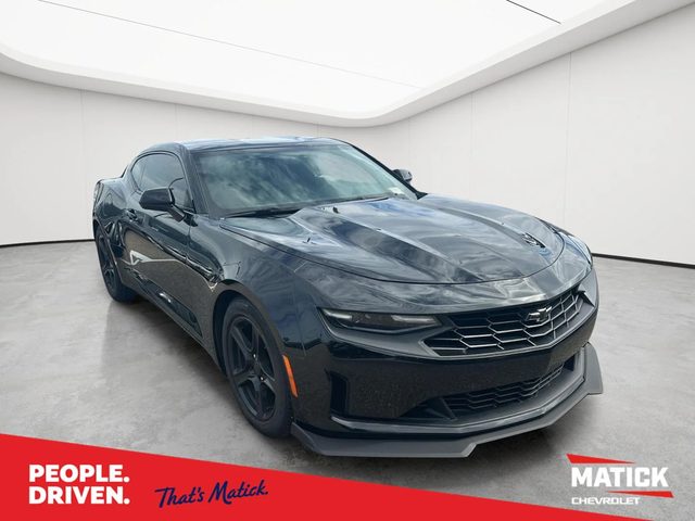 2020 Chevrolet Camaro 1LT RWD photo