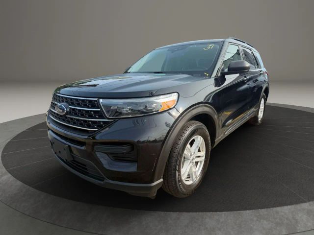 2021 Ford Explorer XLT 4WD photo