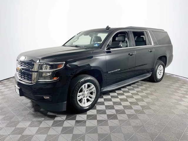 2020 Chevrolet Suburban LT 4WD photo