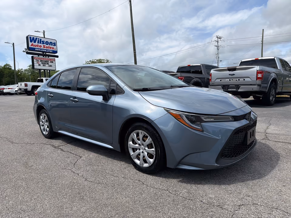 2021 Toyota Corolla LE FWD photo