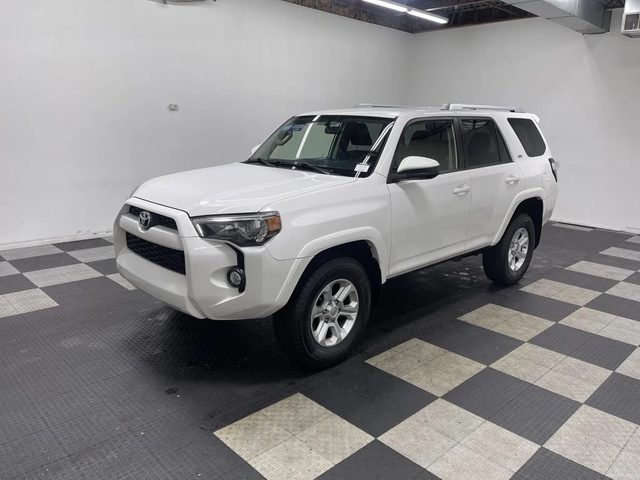 2018 Toyota 4Runner SR5 4WD photo